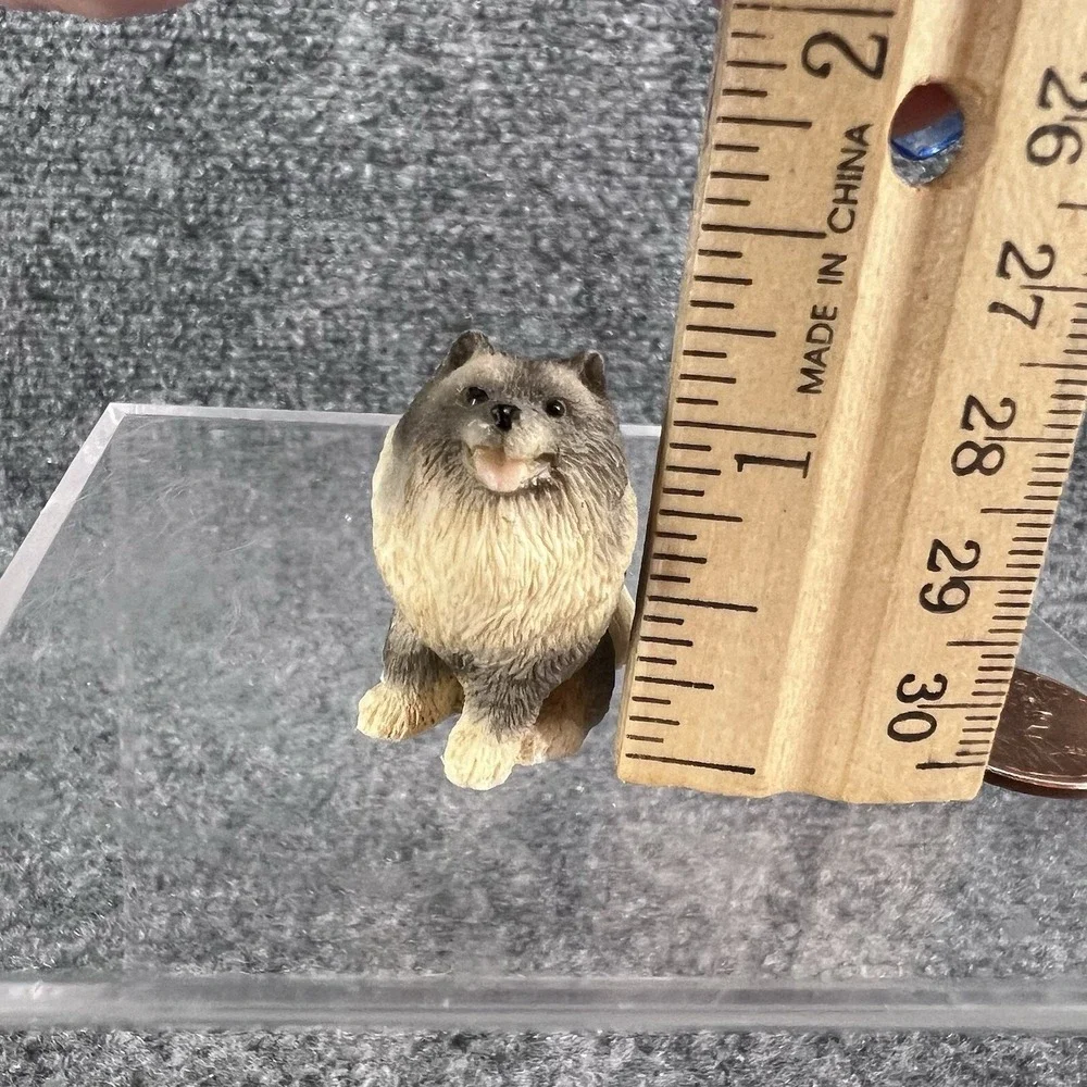 Stone Resin Keeshond Pomeranian Dog 1.25
